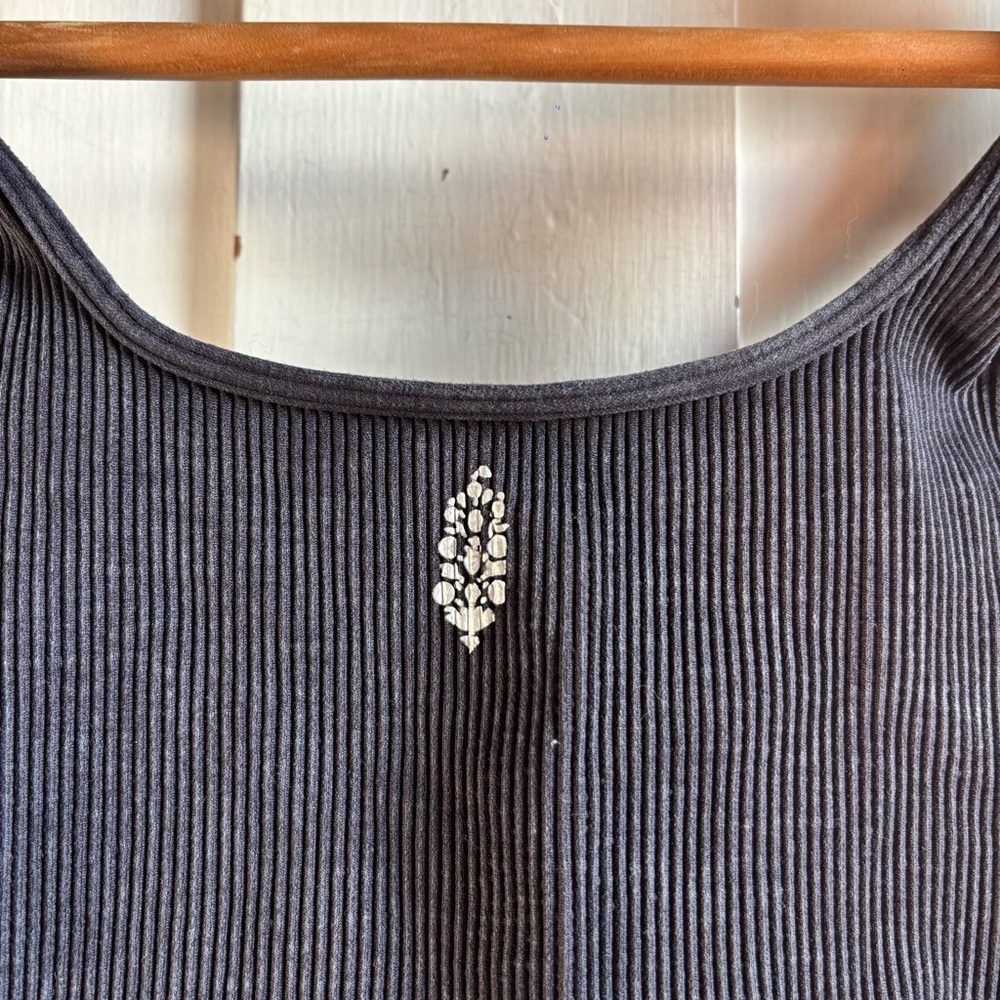 Free People Ribbed Gray Cropped Top Size XS - Picture 2 of 5